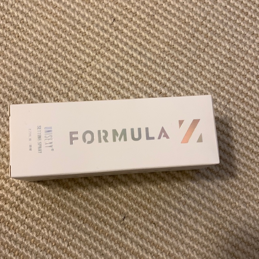 NIB Formula Z Unisexy Setting Spray, 2.71 oz, 3 for $20 beauty bundles
